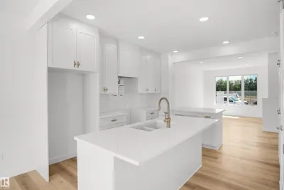 Interior photo 2 of 1308 9 ST NW