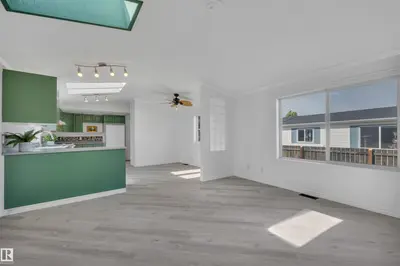 Interior photo 3 of 1575 Jubilee DR