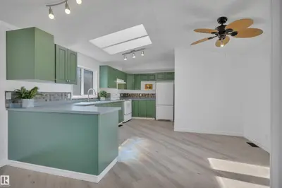Interior photo 4 of 1575 Jubilee DR