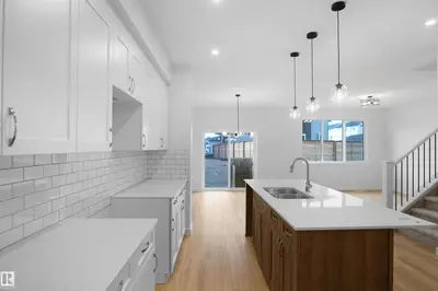 Interior photo 3 of 3412 122 ST SW