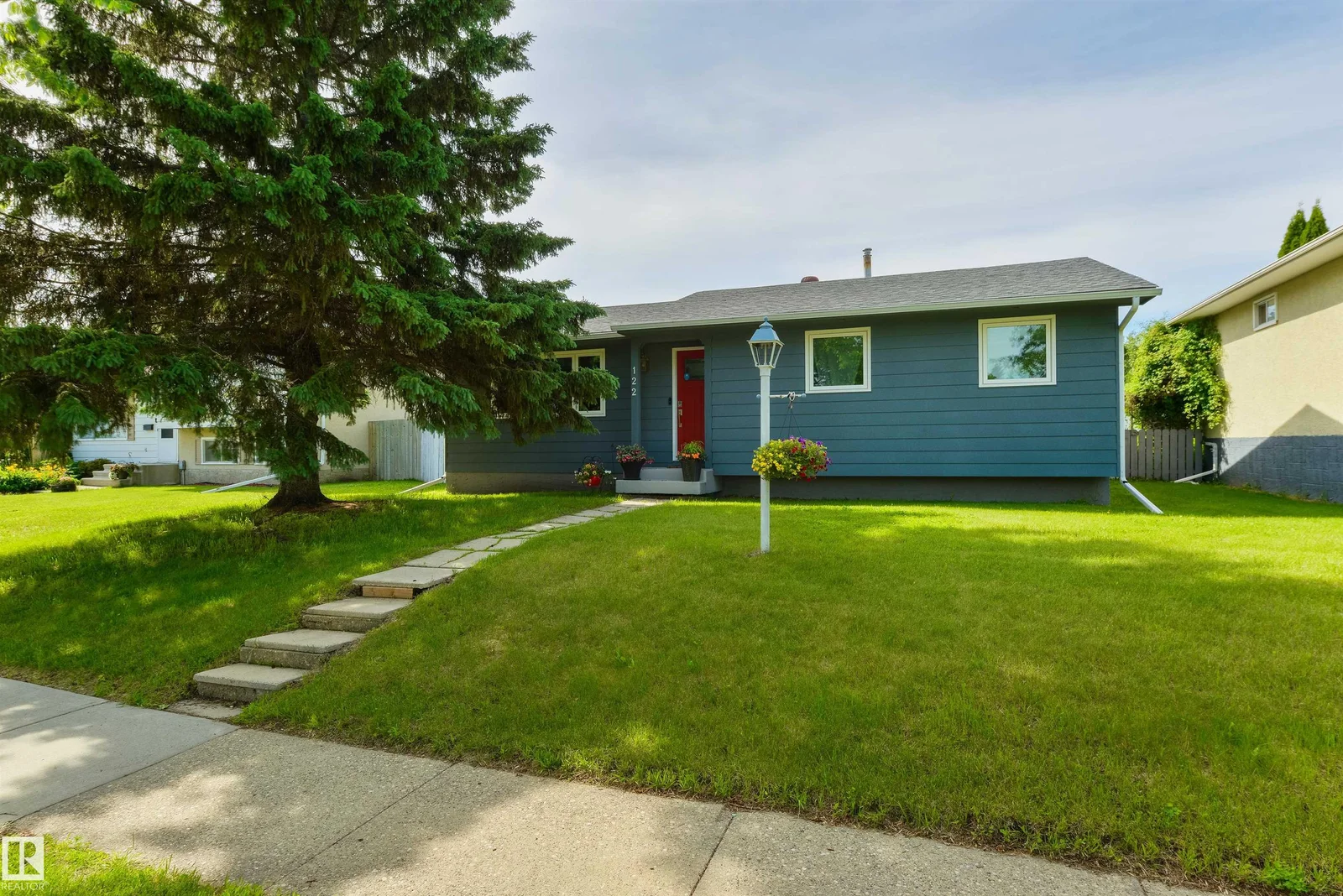 122 BROOKWOOD DR, Spruce Grove - 4 bedroom Detached Single Family for sale