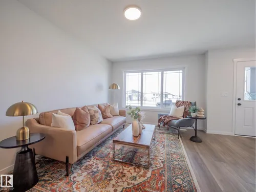 6 BROUGHAM DR, Ardrossan - $399,500