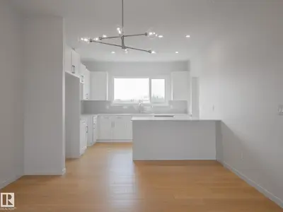 Interior photo 3 of 27 Nerine CR
