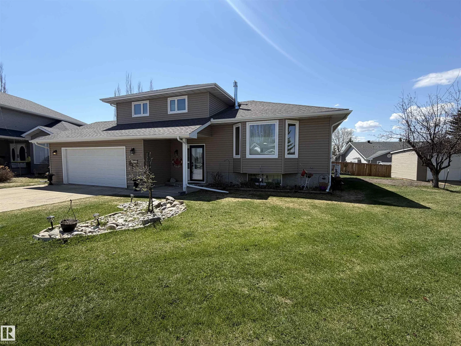 , Stony Plain - 5 bedroom Detached Single Family for sale