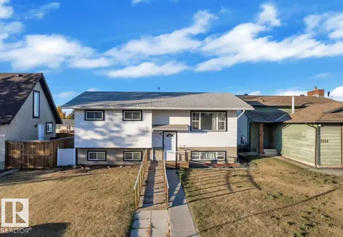 5118 17A AV NW NW, Edmonton - $474,999