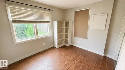 Interior photo 4 of 4811 43 ST
