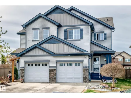 6419 18 AV SW, Edmonton - $440,000