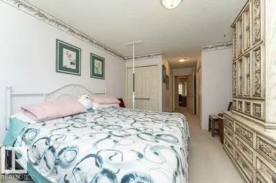 Interior photo 2 of #40 8 DECHENE RD NW