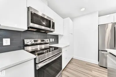 Interior photo 2 of #17 4137 76 ST NW