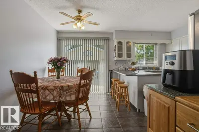 Interior photo 2 of 8901 94 AV