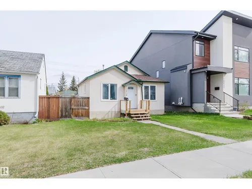 10834 75 AV NW, Edmonton - $439,000