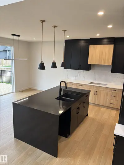Interior photo 2 of 1061 GOLDFINCH WY NW