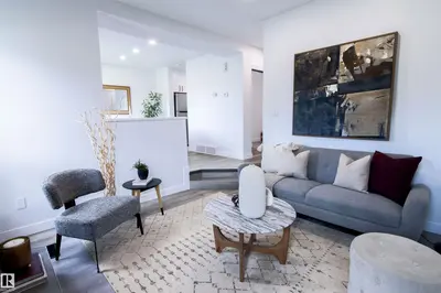Interior photo 4 of #33 15710 BEAUMARIS RD NW