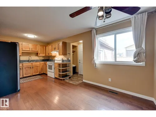10634 158 AV NW, Edmonton - $257,500
