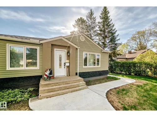 11303 60 ST NW, Edmonton - $395,000