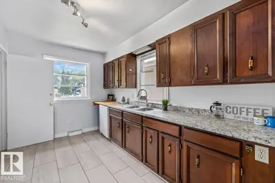 Interior photo 4 of 11227 52 ST NW