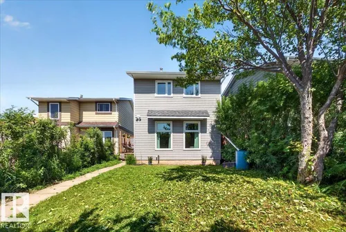 44 Birch DR, Gibbons - $294,900