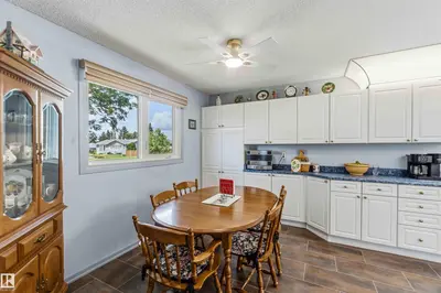 Interior photo 2 of 4419 47 ST