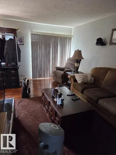 Interior photo 4 of 125 CORNELL CT NW
