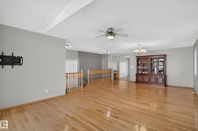 Interior photo 1 of 4209 46 ST