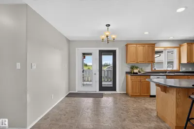 Interior photo 3 of 4209 46 ST