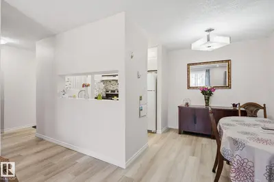 Interior photo 2 of #214 2508 50 ST NW