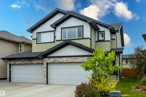 9142 PEAR DR SW, Edmonton - $454,900
