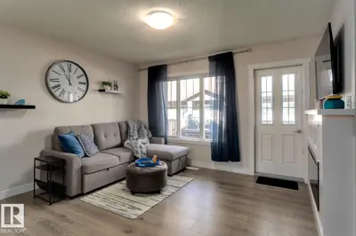 Interior photo 1 of #72 1005 GRAYDON HILL BV SW SW