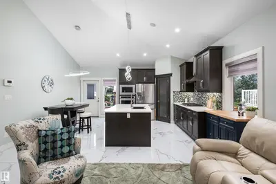 Interior photo 2 of 18 Lakevista PT