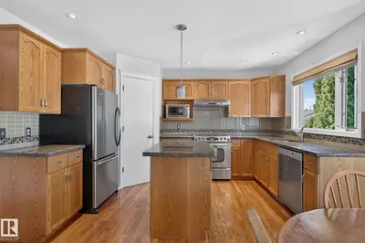 Interior photo 4 of 5939 157 AV NW