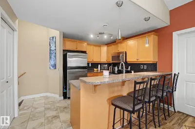 Interior photo 2 of #30 2565 HANNA CR NW