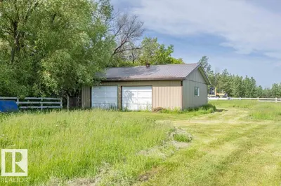 Interior photo 3 of 26530 Twp Rd 590