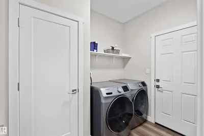 Interior photo 2 of 4673 ALWOOD WY SW