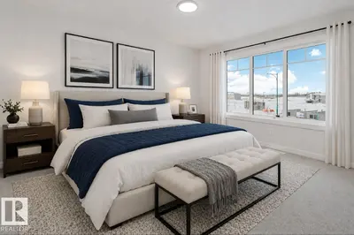 Interior photo 4 of 2756 7 AV SW