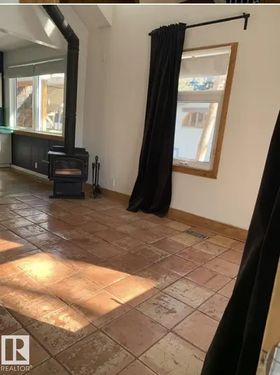Interior photo 2 of 10113 88 ST NW NW