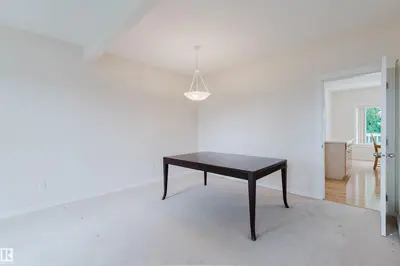 Interior photo 3 of 322 LIVINGSTONE CT NW