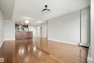 Interior photo 2 of 