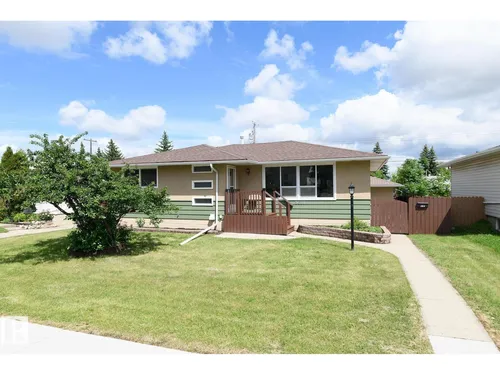 9607 75 ST NW, Edmonton - $485,000
