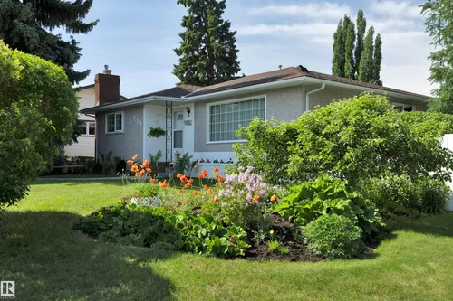 9608 67A ST NW, Edmonton - $544,900