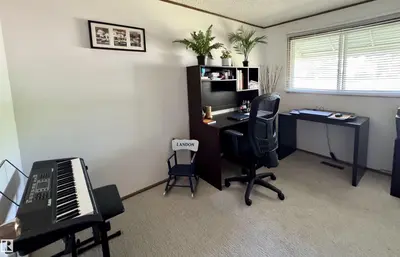 Interior photo 3 of 4928 52 AV