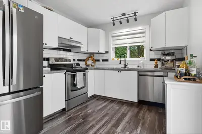 Interior photo 4 of 17404 95 ST NW