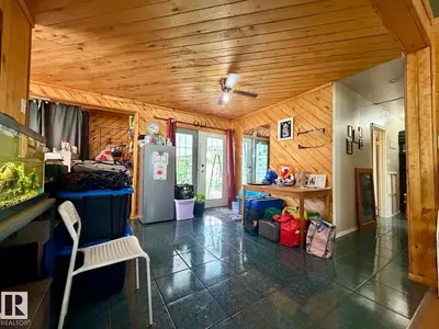 Interior photo 4 of 5012 48 Street