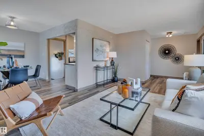 Interior photo 2 of 7512 152A AV NW