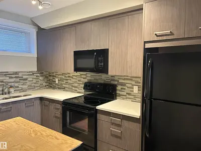 Interior photo 2 of 2560 PEGASUS BV NW