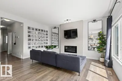 Interior photo 2 of 8023 EVANS CR NW