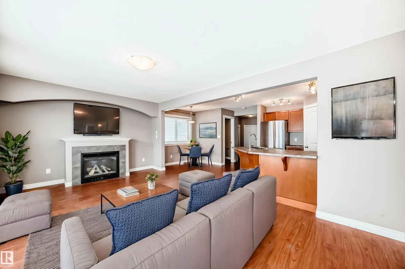 15152 33 ST NW, Edmonton - 4 bedroom Duplex for sale