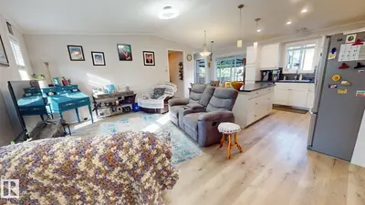 Interior photo 1 of 4707 52A ST