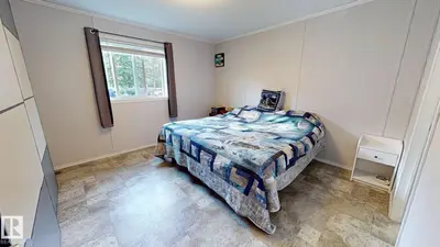 Interior photo 2 of 4707 52A ST