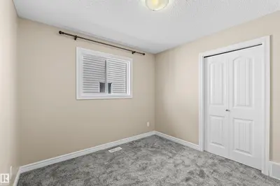 Interior photo 4 of 11711 16 Ave SW SW