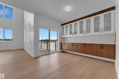Interior photo 3 of 32 Grayson GR